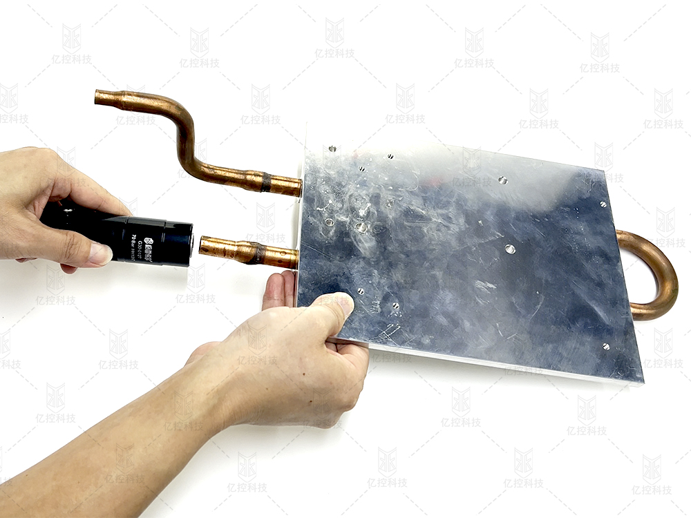 格雷希尔G30系列在液冷板的应用